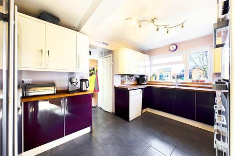 4 bedroom detached house for sale - Brownes Way, Hallow, Worcester, Worcestershire, WR2