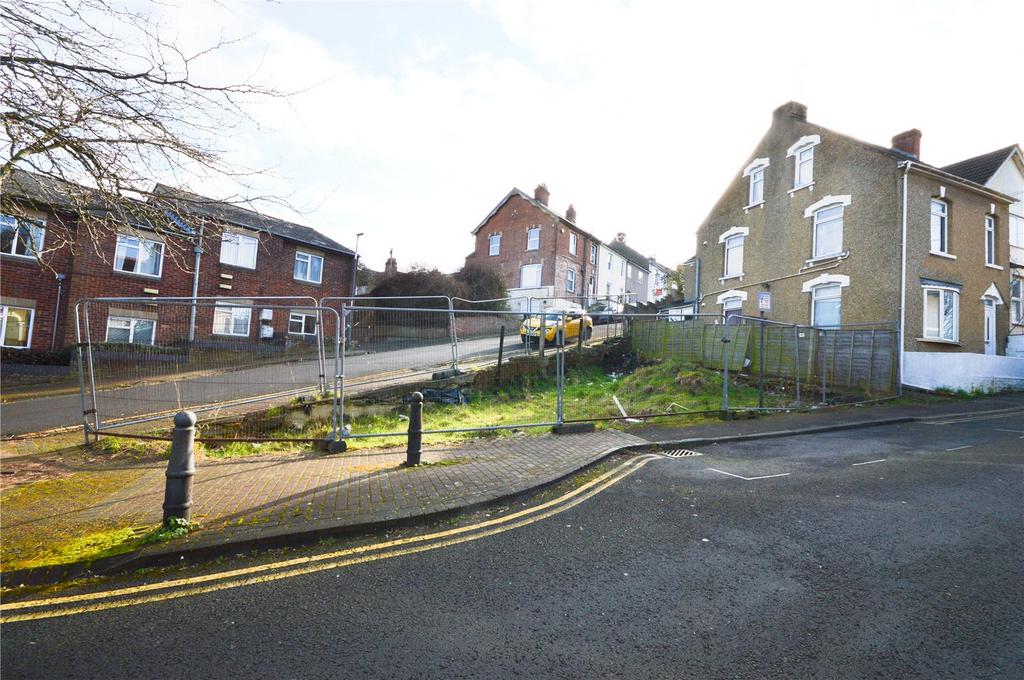Swindon Road, Town Centre, Swindon, SN1 Land £80,000
