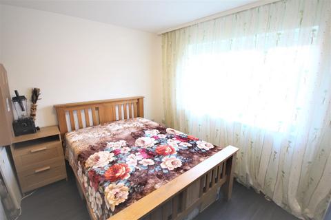 137 Kendal, Purfleet, RM19 1LL
