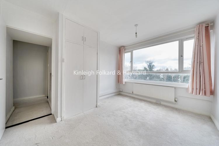 Fair Acres Bromley BR2 2 bed apartment £1,500 pcm (£346 pw)