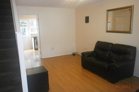 2 bedroom terraced house to rent, Fenman Gardens, Ilford, IG3