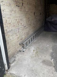 Garage to rent, Malford Grove, London E18
