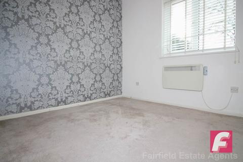 2 bedroom flat to rent, Turnberry Court, South Oxhey