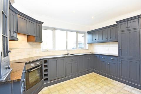 4 bedroom detached house to rent - Fulwith Road, Harrogate