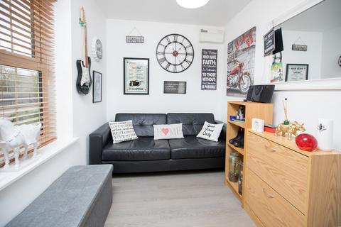 8 Diamond Drive, Corby, NN17 1EX