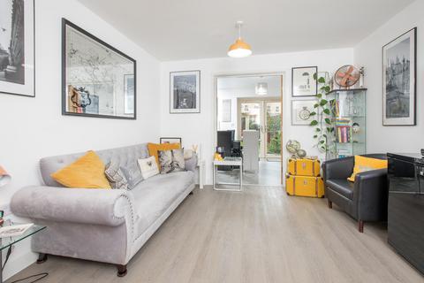 8 Diamond Drive, Corby, NN17 1EX