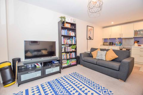 2 bedroom flat to rent, Spectrum 3, Blackfriars Road, Salford, Manchester, M3