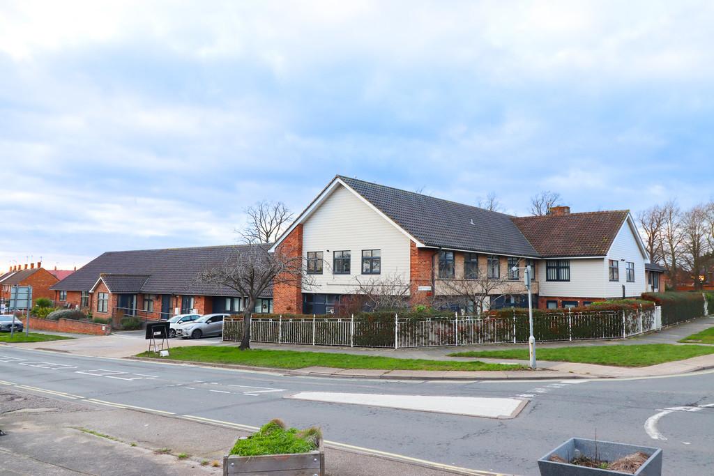Hawthorn Drive, Ipswich 2 bed apartment for sale £150,000