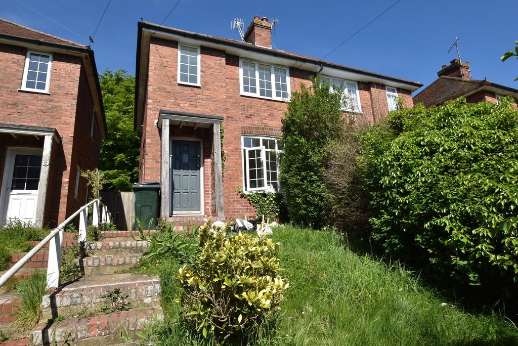 Bridge Street, Wye, Ashford, Kent, TN25 2 bed semidetached house £