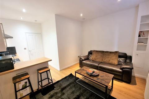 1 bedroom flat to rent, Skene Square, Rosemount, Aberdeen, AB25