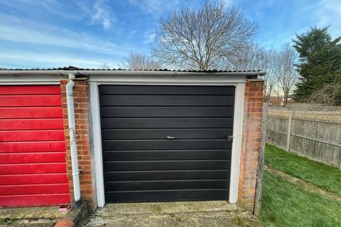 1 Dunkery Road, London, SE9 4HX