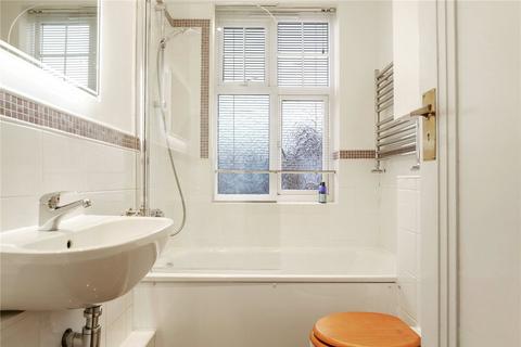 1 bedroom flat to rent, Gilling Court, Belsize Grove, London