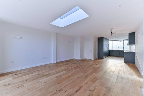 5 bedroom terraced house to rent - WINDSOR CLOSE, WINDSOR GROVE, LONDON, SE27, West Norwood, London, SE27