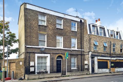Lewisham Road, Greenwich, London, SE13