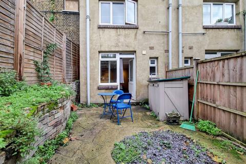 1 bedroom flat to rent, Lewisham Road, Greenwich, London, SE13
