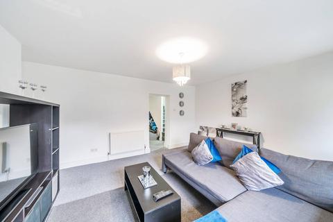 8 Bensham Manor Road, Thornton Heath, CR7 7AA