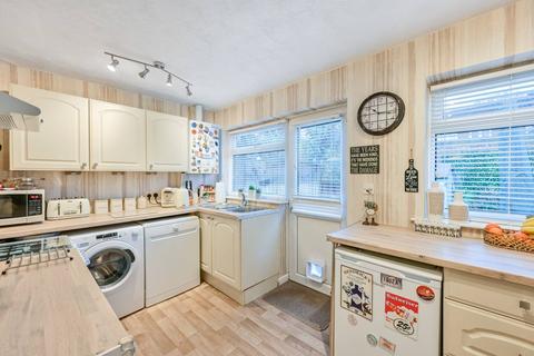 13a Seaton Road, Mitcham, CR4 3ER