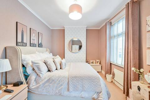13a Seaton Road, Mitcham, CR4 3ER