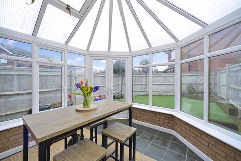 45 Elm Park, Cranleigh, GU6 8UG