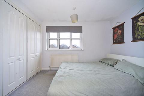 45 Elm Park, Cranleigh, GU6 8UG
