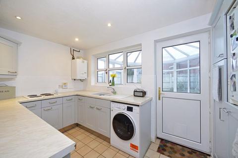 45 Elm Park, Cranleigh, GU6 8UG