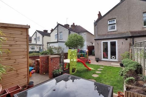 29 Woodside Crescent, Sidcup, DA15 7JJ