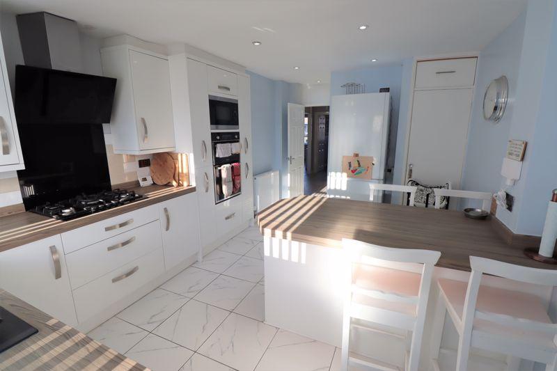 Kedleston Close, Whitehouse Farm, StocktonOnTees, TS19 0QW 2 bed