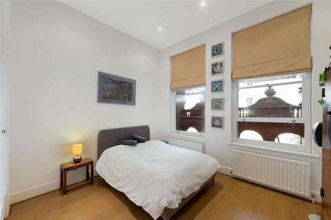 2 bedroom flat for sale - Courtfield Road, South Kensington, London