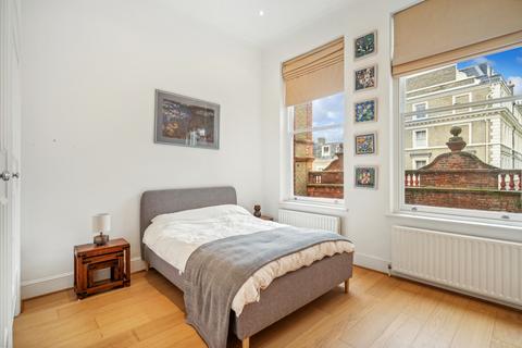2 bedroom flat for sale, Courtfield Road, South Kensington, London