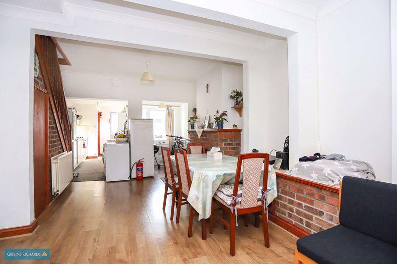 Sitting/Dining Room