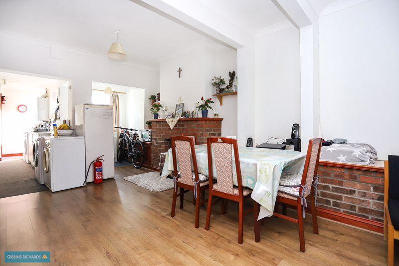 Sitting/Dining Room