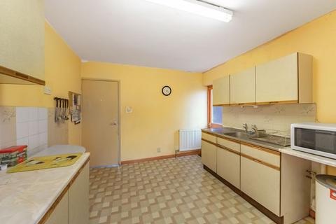 4 bedroom detached house for sale - Miles Drive, Grove
