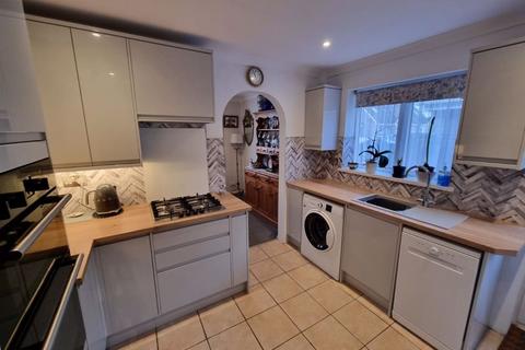 17 Tregavethan View, Threemilestone, Truro, TR3 6SS