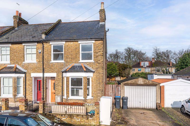 Cedar Park Road, Enfield 3 bed house £600,000
