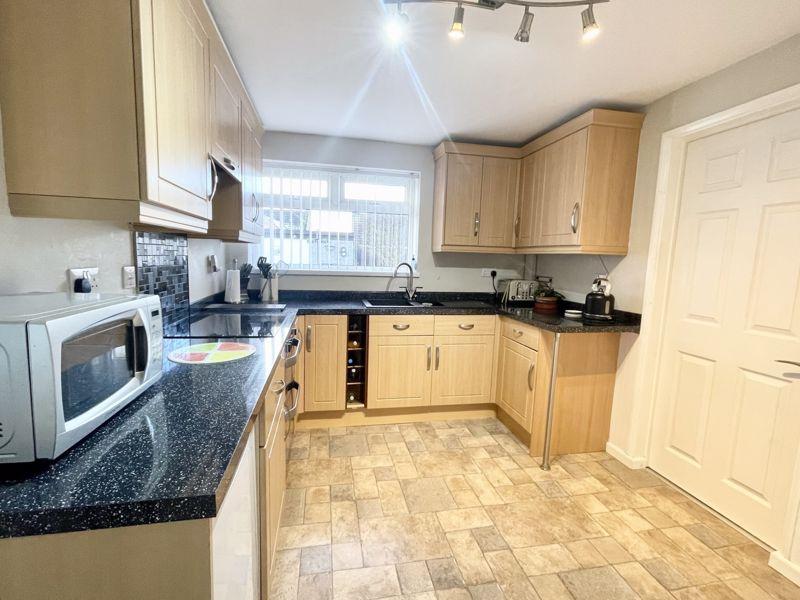 Blackbrook Close, Shepshed 4 bed semidetached house £280,000