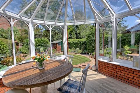 4, Hartley Court East Common, Gerrards Cross, SL9 7RN