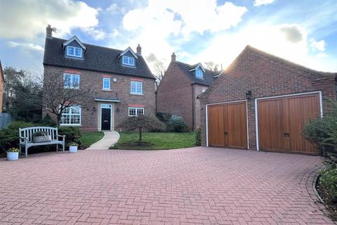 4 bedroom detached house for sale - Lower Drive, Besford