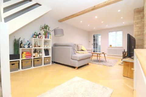 2 bedroom cottage for sale - Church Road, Streatley, Bedfordshire, LU3 3PN