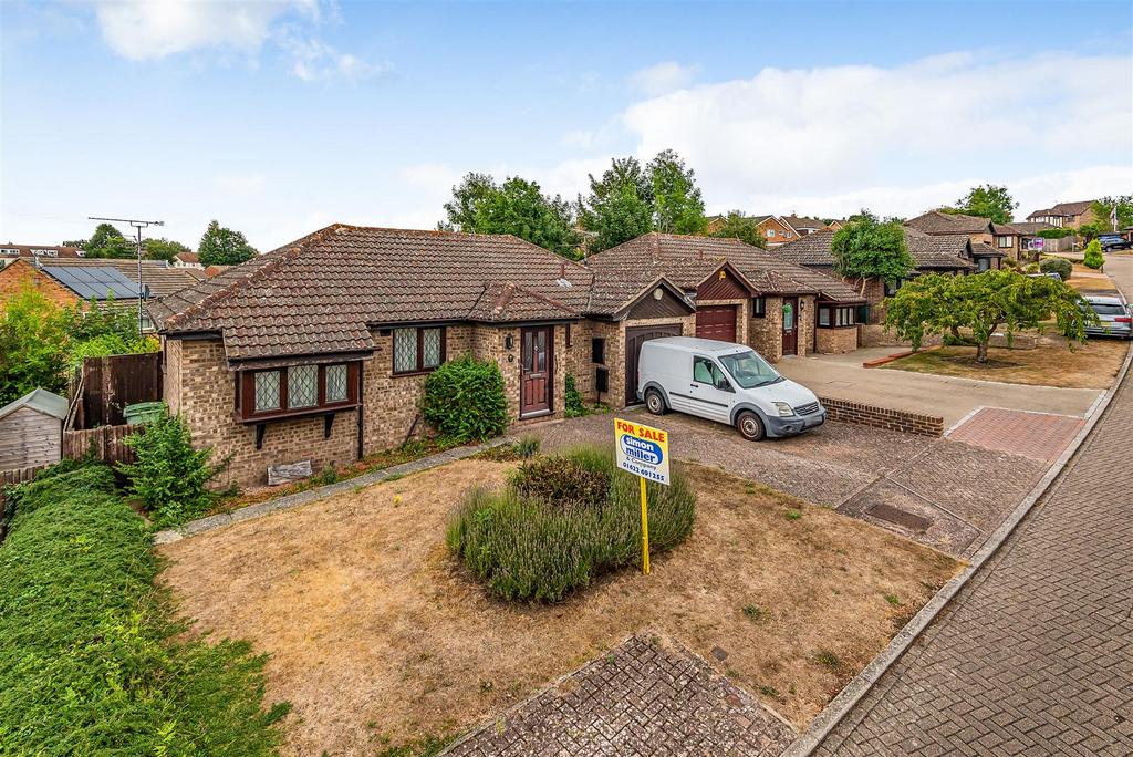 Caernarvon Drive, Maidstone 2 bed detached bungalow for sale £350,000