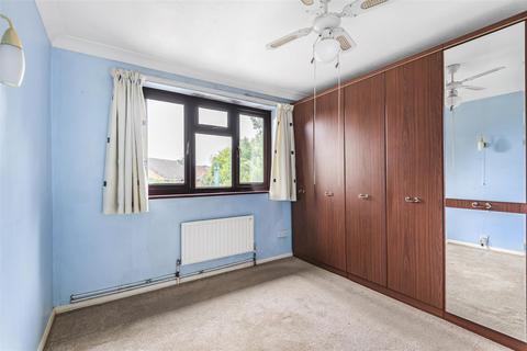 8 Caernarvon Drive, Maidstone, ME15 6FJ