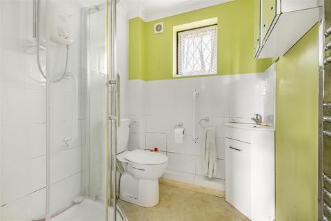 8 Caernarvon Drive, Maidstone, ME15 6FJ
