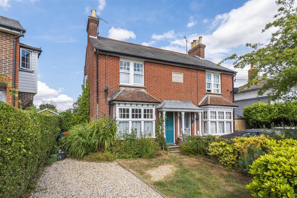 Smarden Road, Headcorn 3 bed semidetached house £375,000