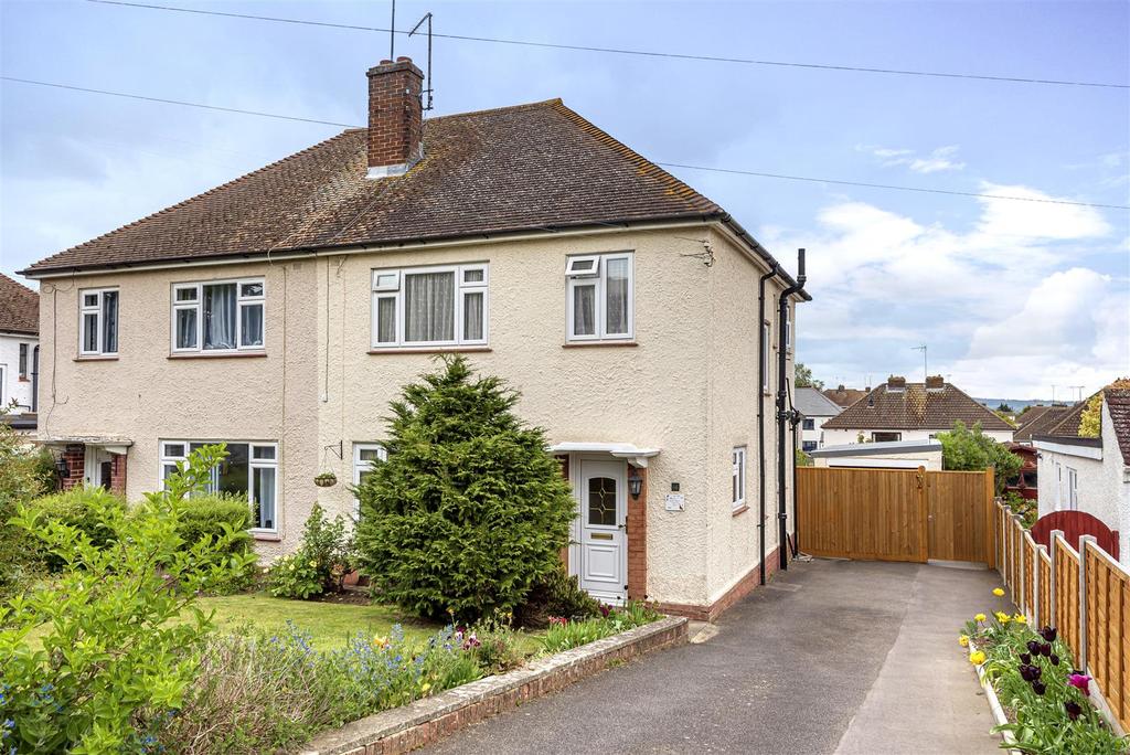 Chamberlain Avenue, Barming 3 bed semidetached house £400,000
