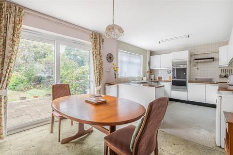 9 Brooklands, Headcorn, Ashford, TN27 9QS