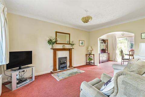 1 Adbert Drive, East Farleigh, Maidstone, ME15 0DE