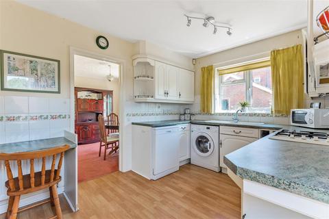 1 Adbert Drive, East Farleigh, Maidstone, ME15 0DE