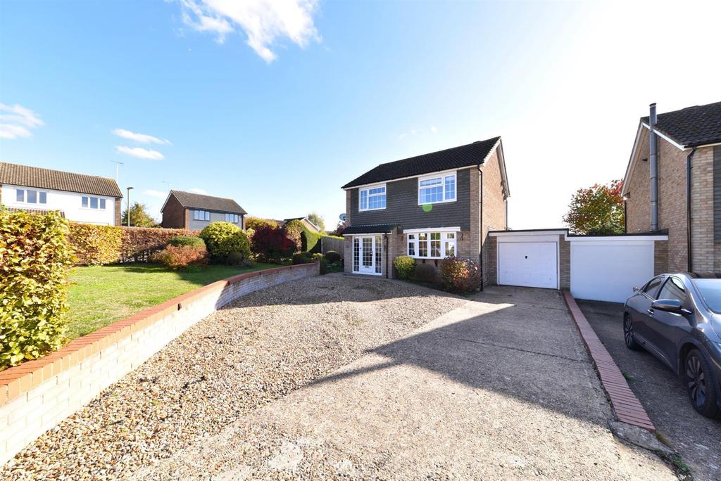 Trafford Close, Stevenage 4 bed detached house £625,000