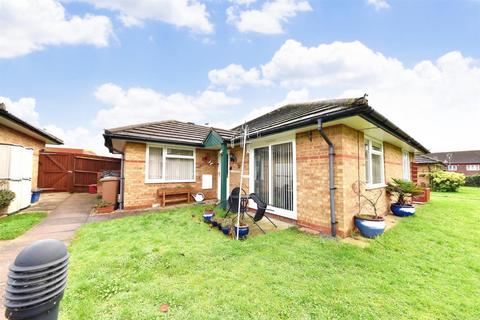 1 bedroom semi-detached bungalow for sale - Bradman Way, Stevenage