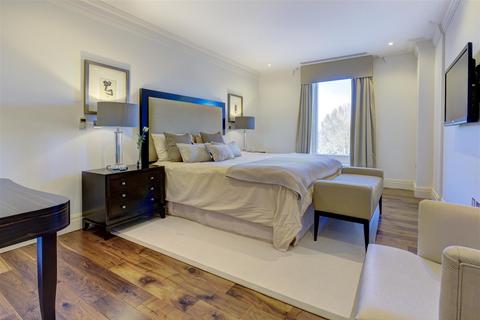 2 bedroom apartment for sale, West Heath Place, NW11