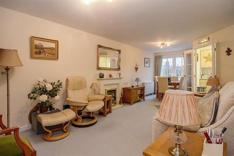 1 bedroom flat for sale, Sanders Court, Junction Road, Warley, Brentwood